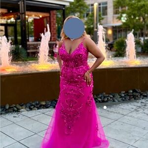 Elegant Fushia Mermaid V Neck Sheer-Corset Long Embellished Glitter-Print